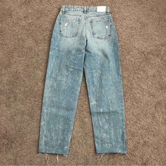 Express Boyfriend Mid Rise Jeans - Picture 9 of 11
